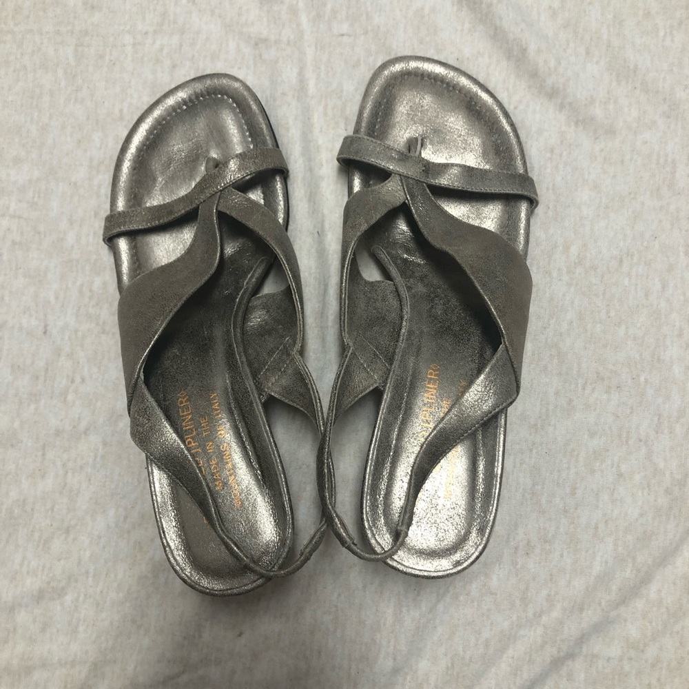 Donald J. Pliner Viola Heeled Sandals Gold Leather Made in Italy Quiet Luxury
